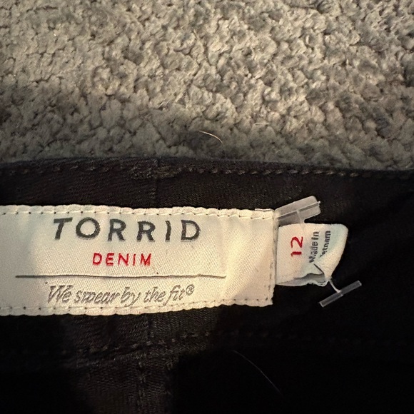 Torrid Black Denim Shorts - Picture 3 of 4